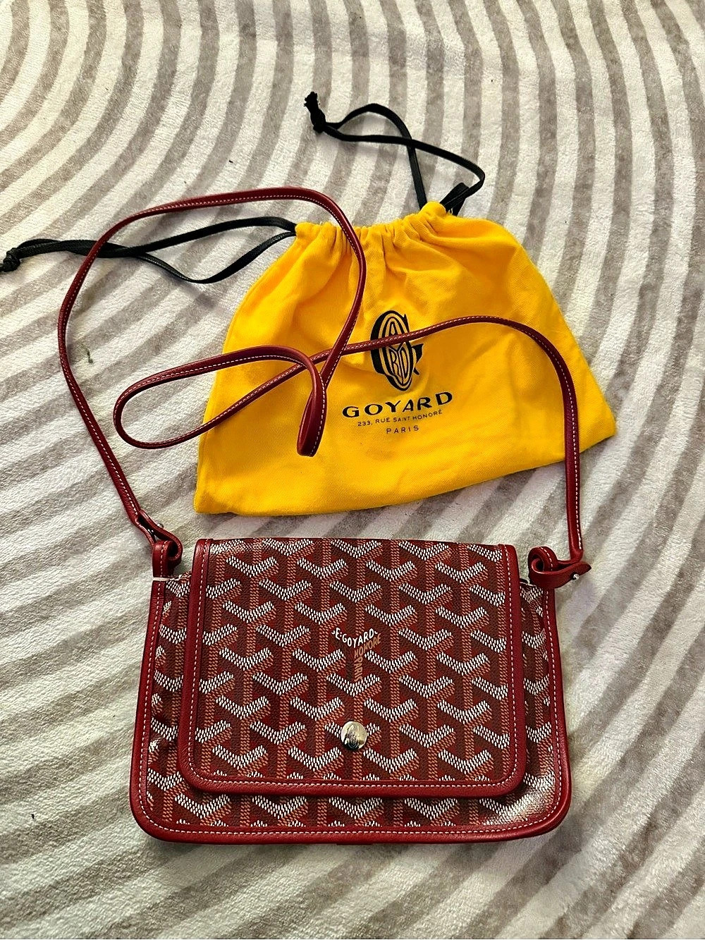 Authentic! Goyard Monte-Carlo plumet Red & White Crossbody Bag